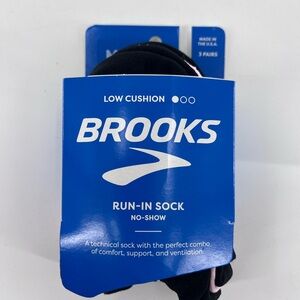 3-pack of Brooks Run-In Sock No-Show socks new medium